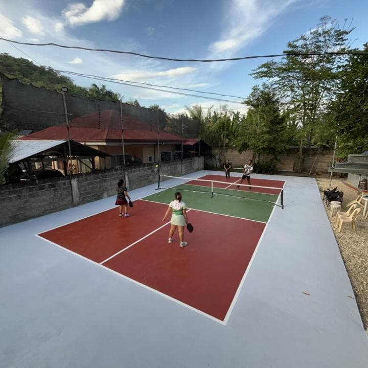R & R Pickleball Hub