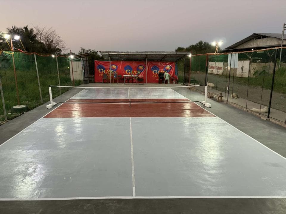 Gia’s Crossball