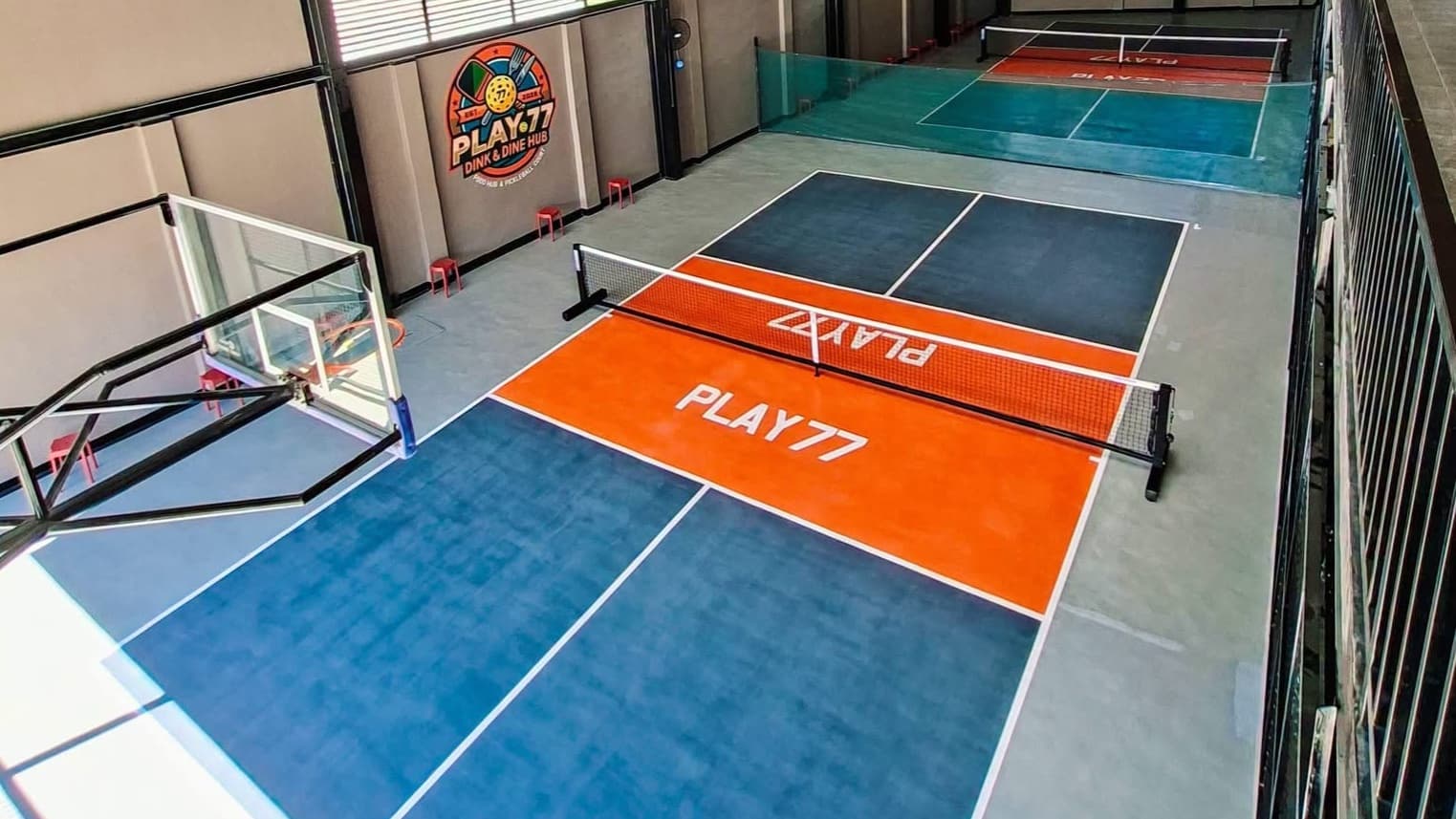 Play 77 Dink and Dine Hub