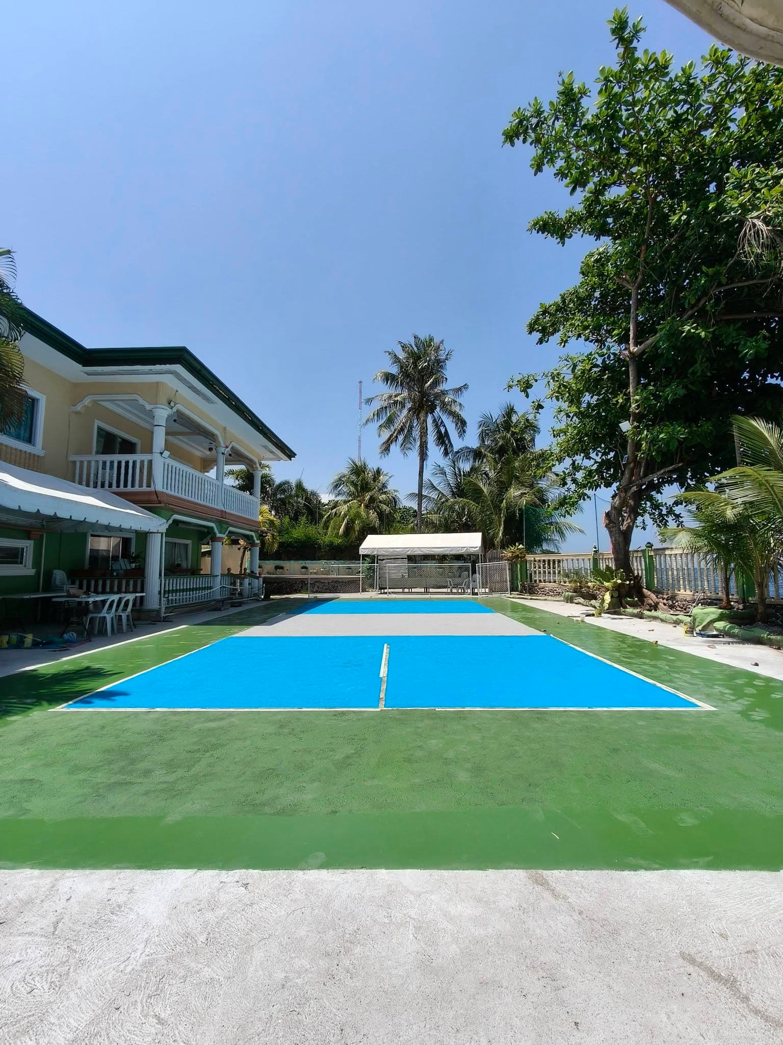 D&D SeaSide Court